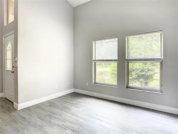 $2,995 | 6708 Yardley Way, Tampa, FL 33647