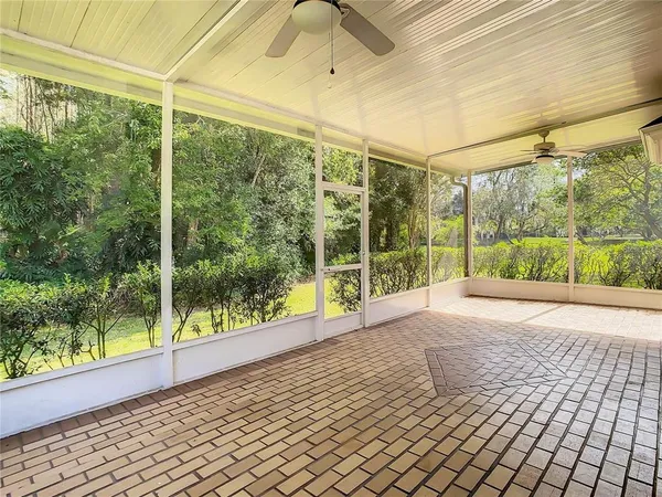 $2,995 | 6708 Yardley Way, Tampa, FL 33647