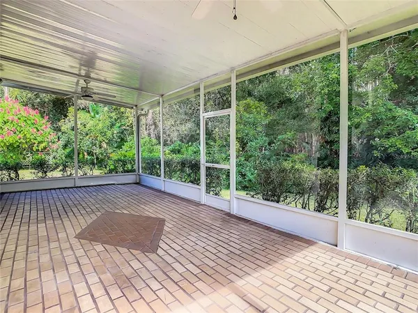 $2,995 | 6708 Yardley Way, Tampa, FL 33647