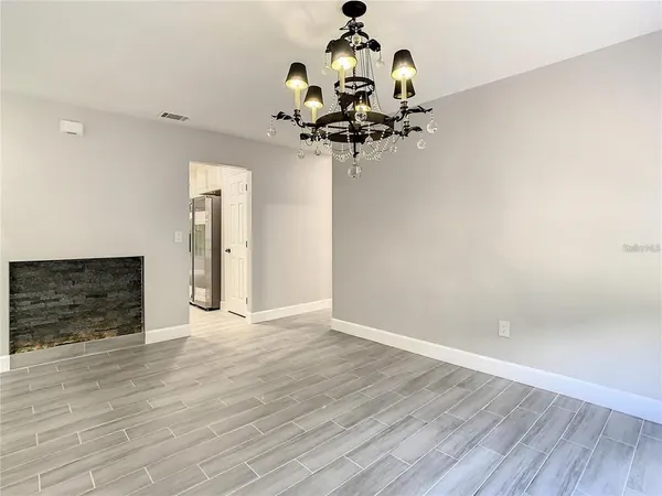 $2,995 | 6708 Yardley Way, Tampa, FL 33647