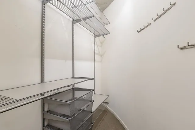 $575,000 | 125 East 13th Street, Unit 808, Chicago, IL 60605