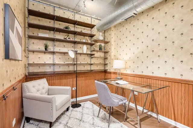 $575,000 | 125 East 13th Street, Unit 808, Chicago, IL 60605