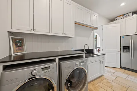 $1,649,500 | 2413 Arion Circle, Austin, TX 78730
