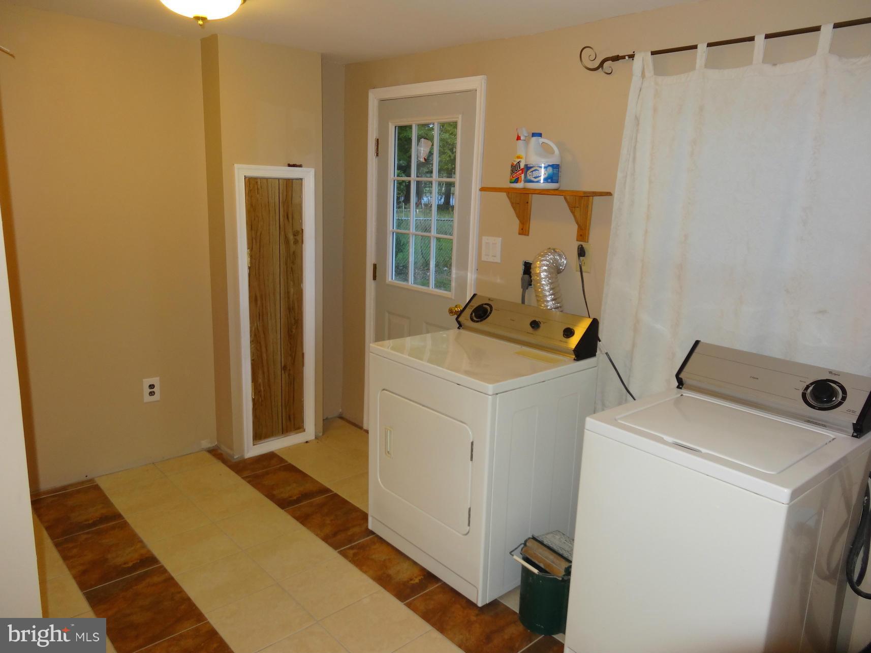 7206 Allentown Road Fort Washington, MD 20744 - Photo 19 of 21 Interior (General)