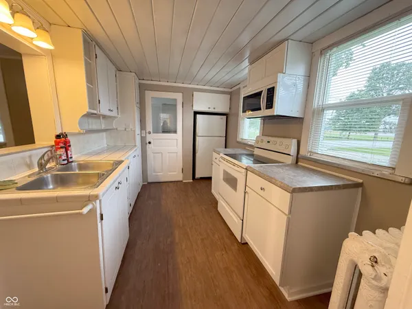 $995 | 512 South Pearl Street, Unit C, Thorntown, IN 46071