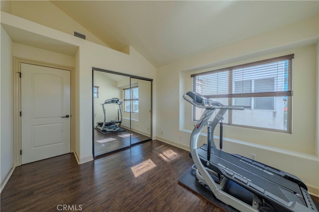 525 15th Street Huntington Beach, CA 92648 - Photo 30 of 46 a view of gym equipment