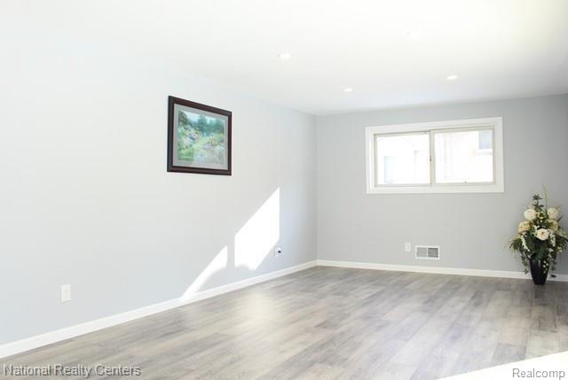 16543 Riverside Street Livonia, MI 48154 - Photo 17 of 33 Gallery Image 17