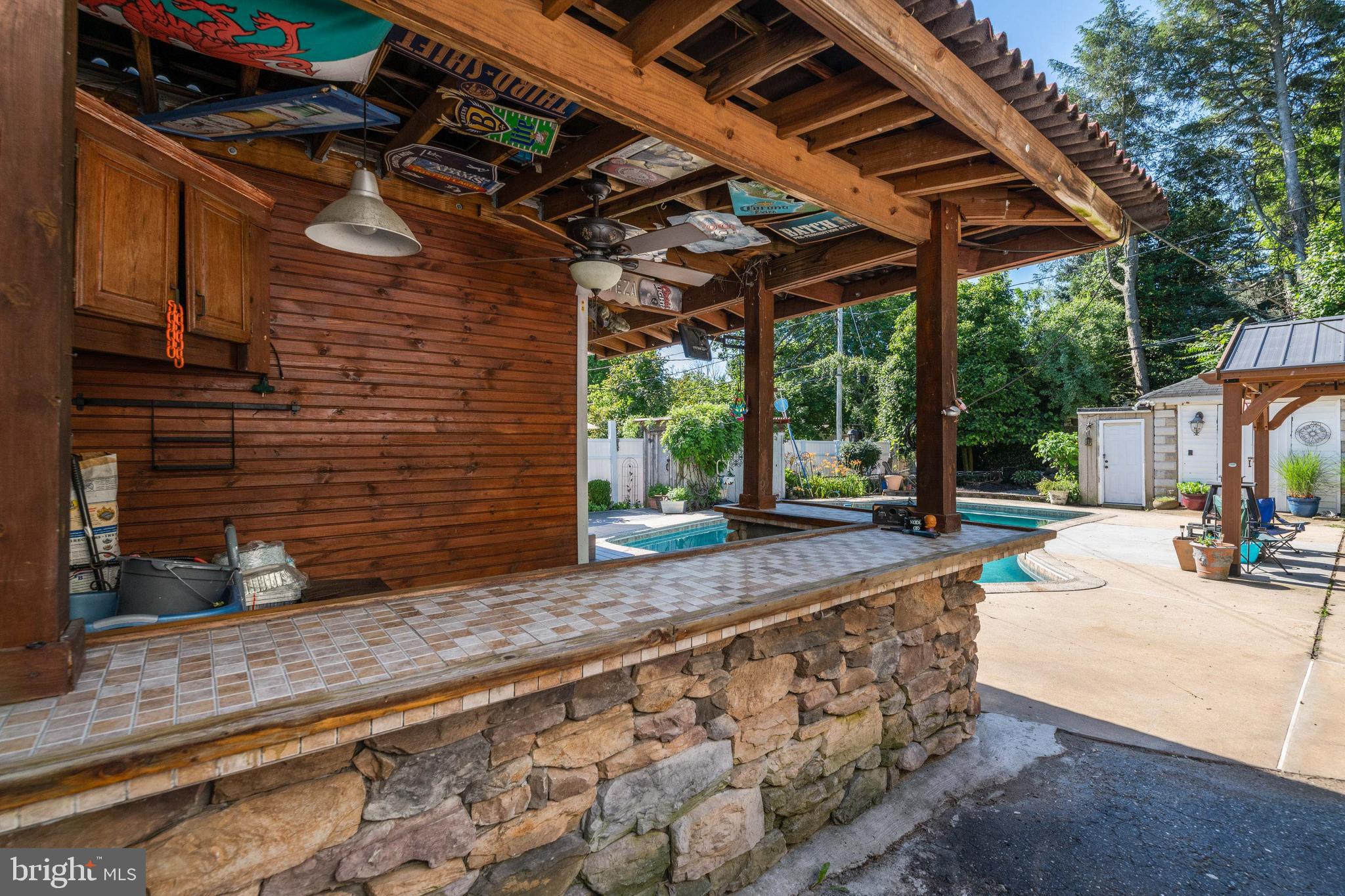 503 Hollen Road Baltimore, MD 21212 - Photo 41 of 42 Pool Bar with Electricity