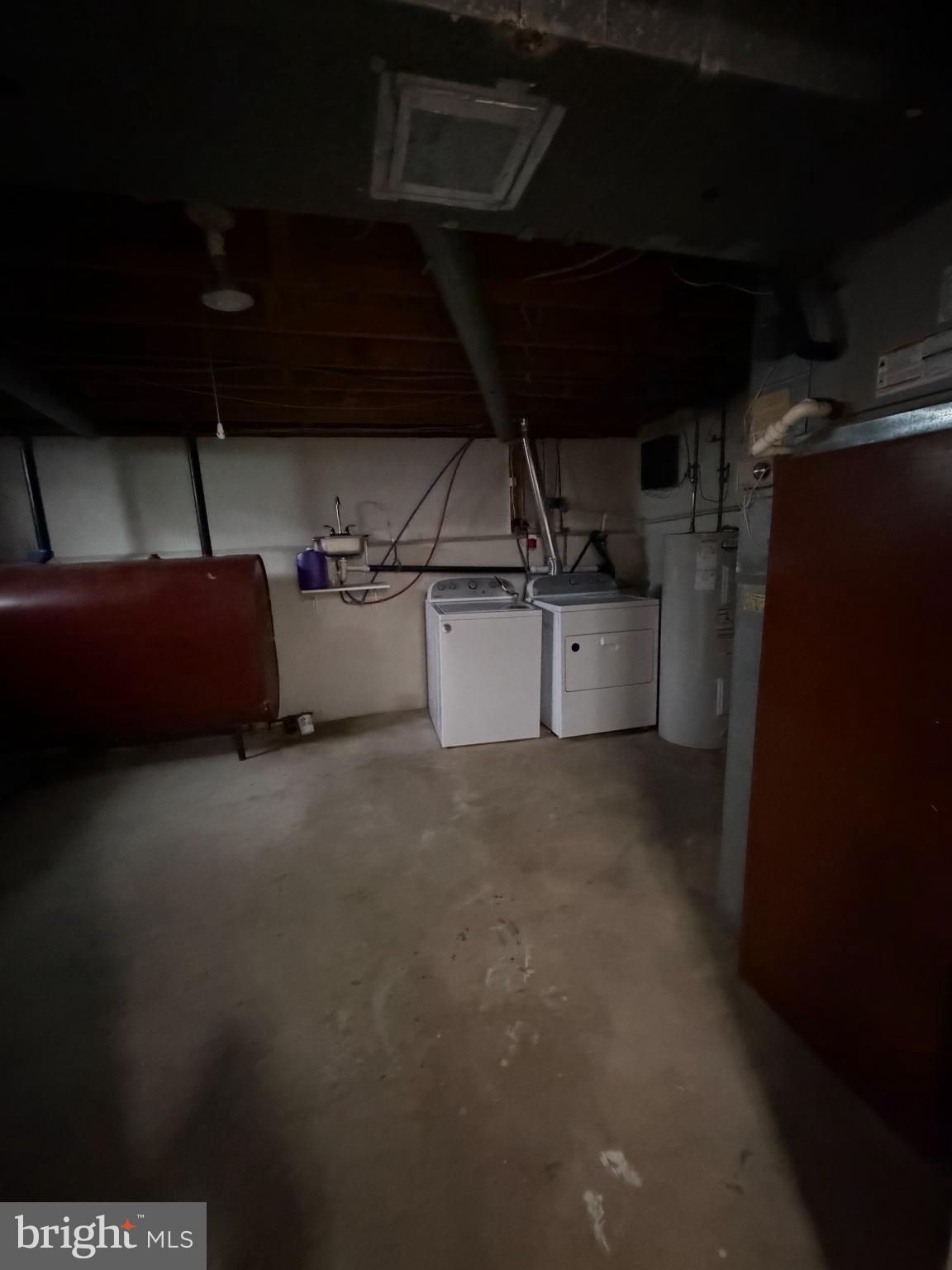 122 Annabelle Avenue Trenton, NJ 08610 - Photo 20 of 44 Spacious basement laundry/ oil heating/storage