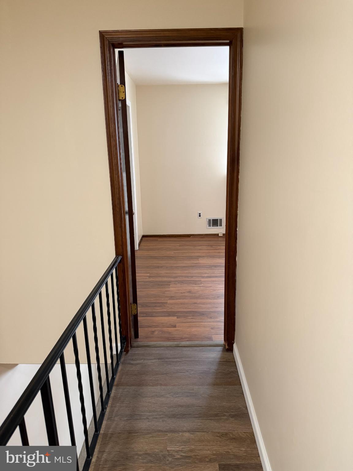 122 Annabelle Avenue Trenton, NJ 08610 - Photo 37 of 44 Inviting hallway leading to primary bedroom.