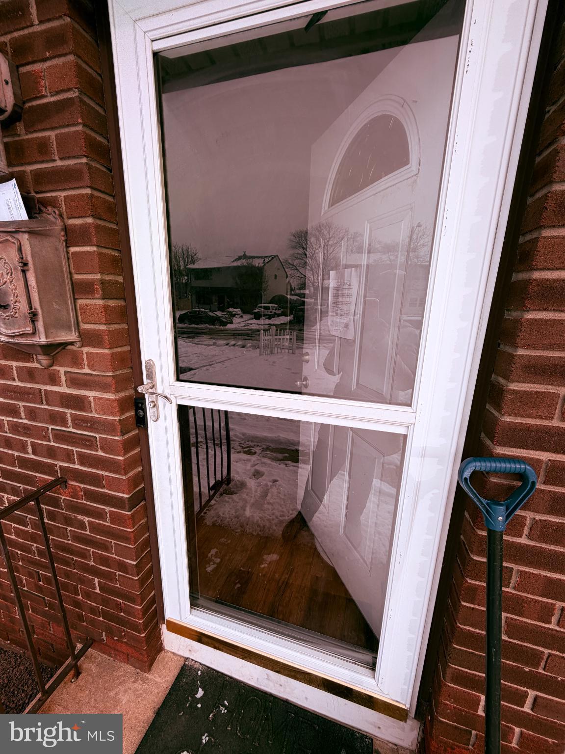 122 Annabelle Avenue Trenton, NJ 08610 - Photo 4 of 44 Private entrance w/ storm door and backyard access