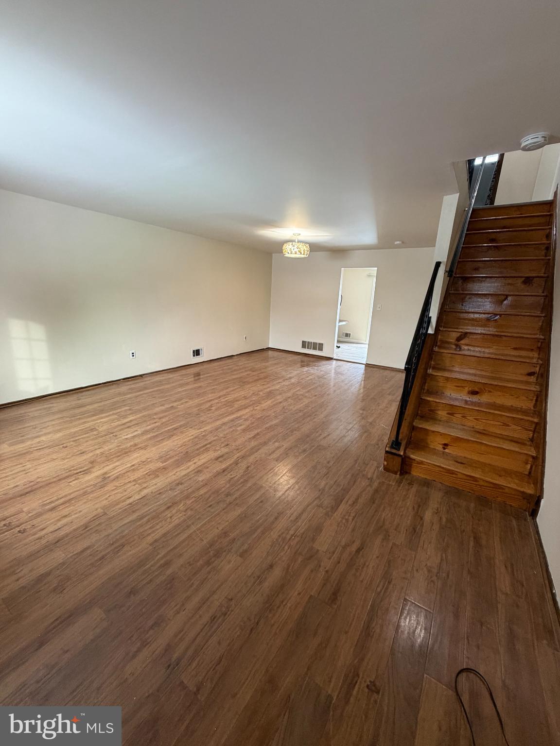 122 Annabelle Avenue Trenton, NJ 08610 - Photo 5 of 44 Spacious and open living area/ dining area combo