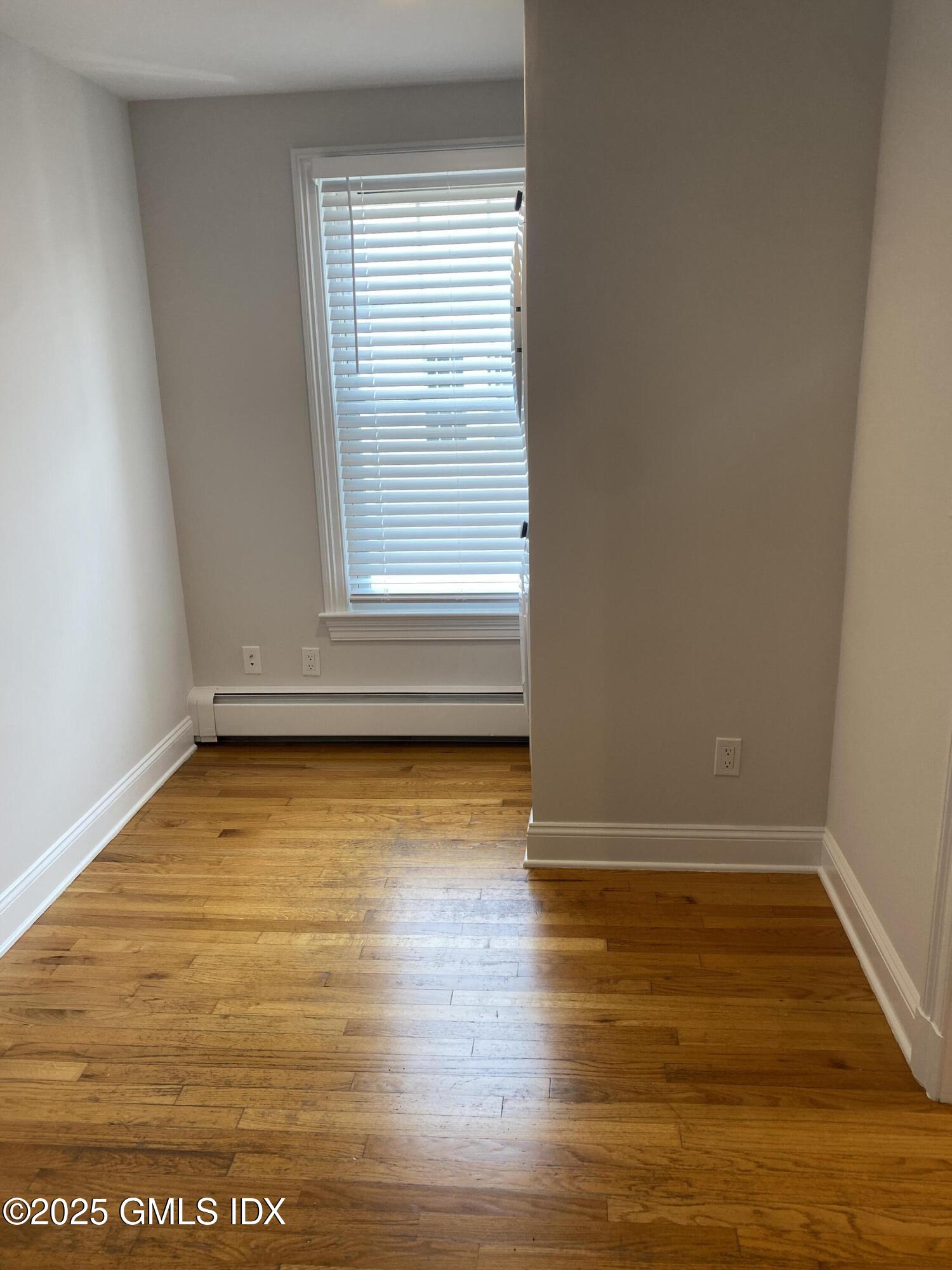 9 Sound View Court, Unit 2B Greenwich, CT 06830 - Photo 5 of 10 IMG_8106