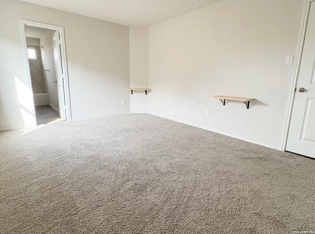 $1,650 | 5826 Kendall Prairie, San Antonio, TX 78244