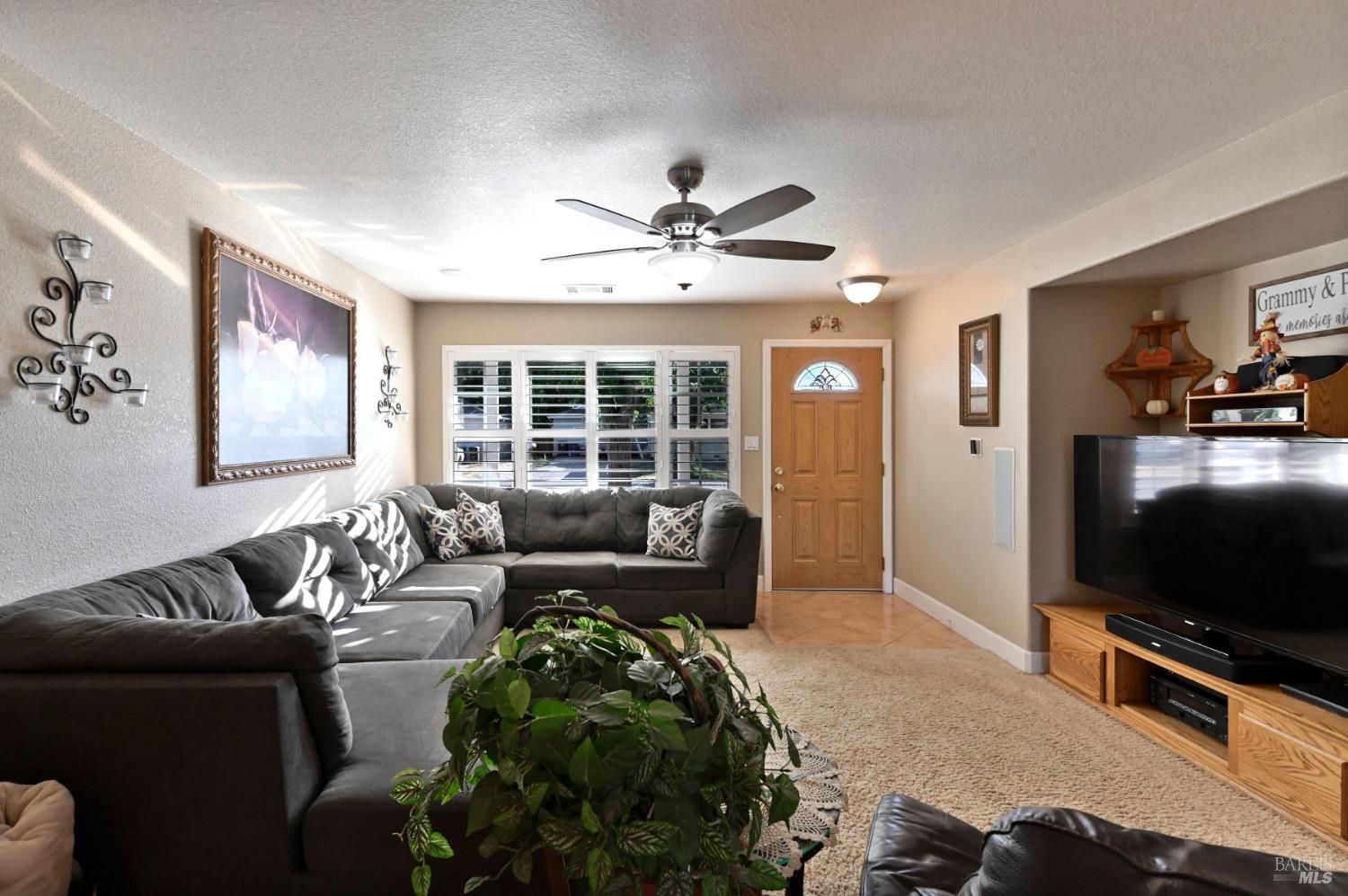 818 Thereza Way Rio Vista, CA 94571 - Photo 3 of 31