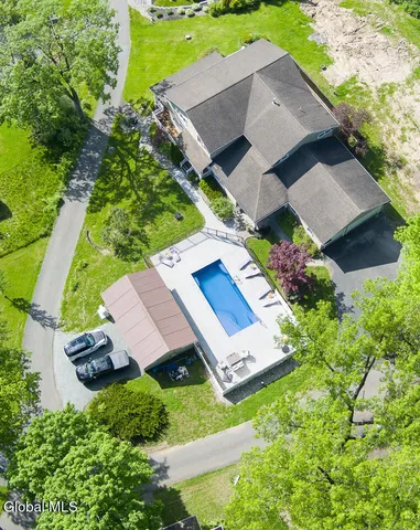 $2,499,900 | 2 Leeward Lane, Saratoga Springs, NY 12866