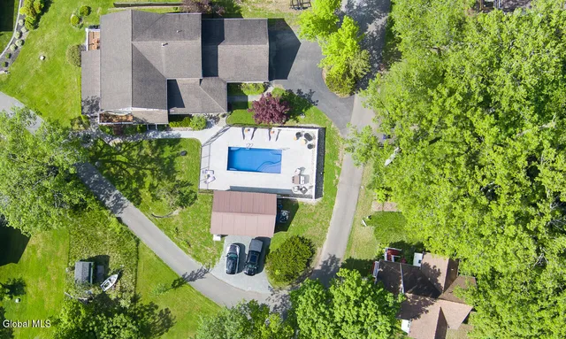 $2,499,900 | 2 Leeward Lane, Saratoga Springs, NY 12866