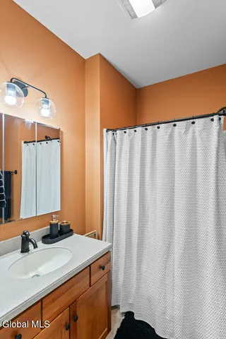 $2,499,900 | 2 Leeward Lane, Saratoga Springs, NY 12866