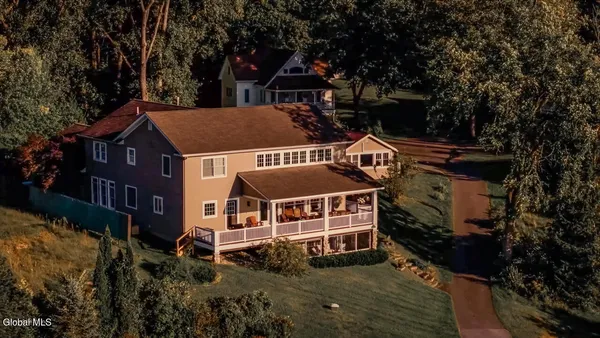 $2,499,900 | 2 Leeward Lane, Saratoga Springs, NY 12866