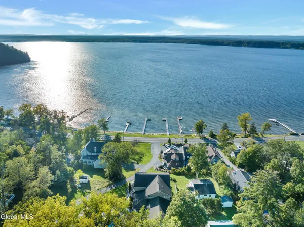 $2,499,900 | 2 Leeward Lane, Saratoga Springs, NY 12866