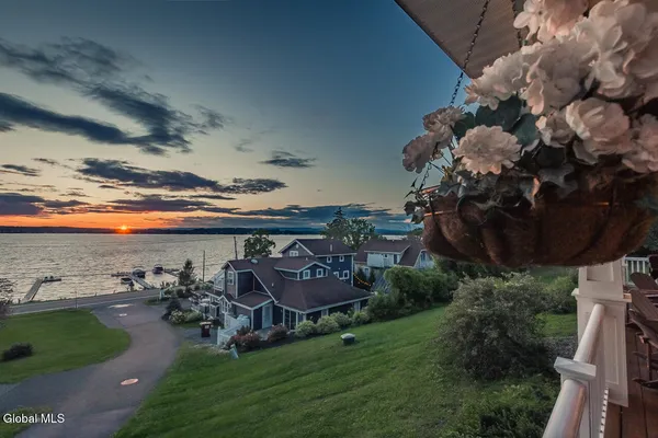 $2,499,900 | 2 Leeward Lane, Saratoga Springs, NY 12866