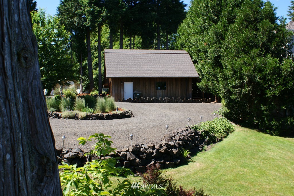 7826 Kelly Beach Road Southeast Olympia, WA 98513 - Photo 8 of 25 Gallery Image 8