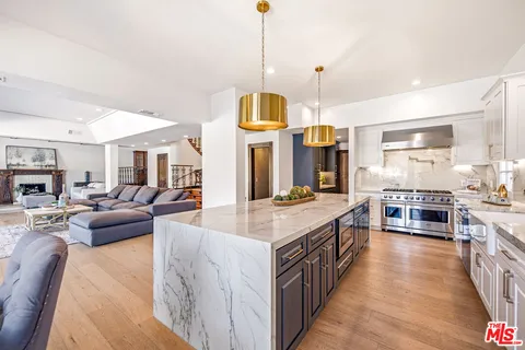 $5,500,000 | 3704 Capstan Circle, Westlake Village, CA 91361
