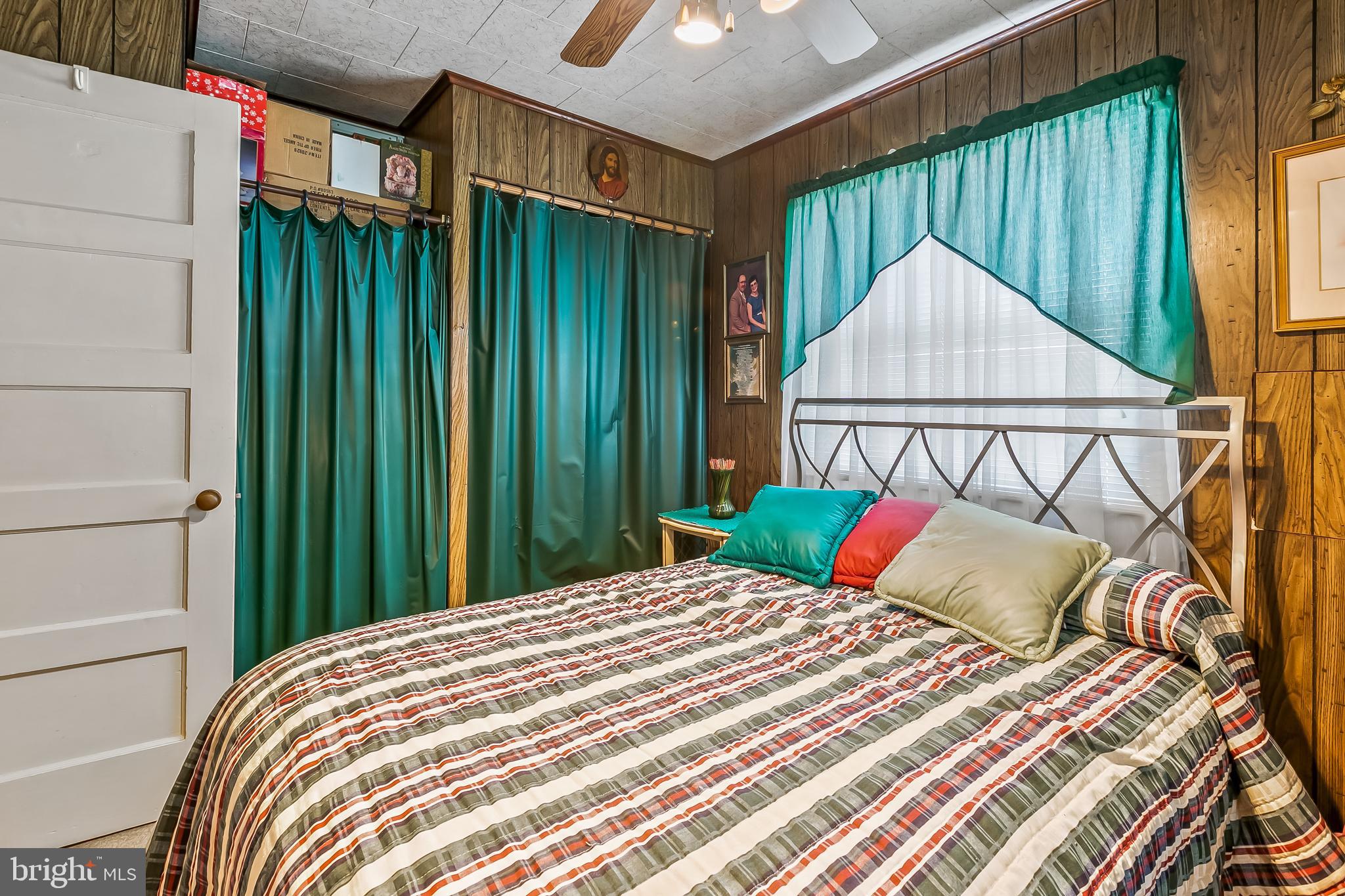 1204 3rd Road Baltimore, MD 21220 - Photo 21 of 38