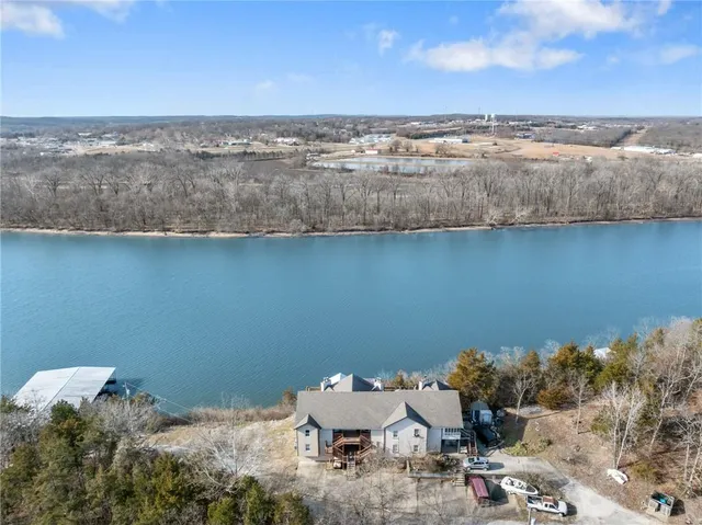 $150,000 | 30204 Sassafras Drive, Unit D, Warsaw, MO 65355