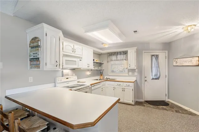 $150,000 | 30204 Sassafras Drive, Unit D, Warsaw, MO 65355