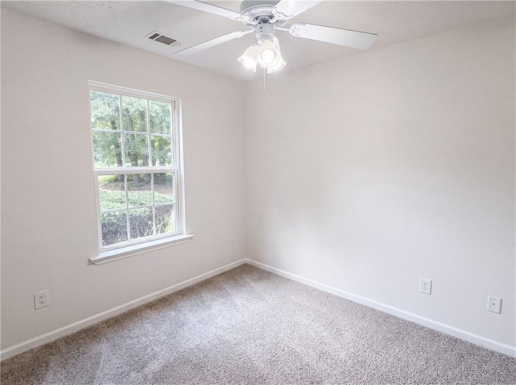 305 Cobb Court Hampton, GA 30228 - Photo 11 of 27