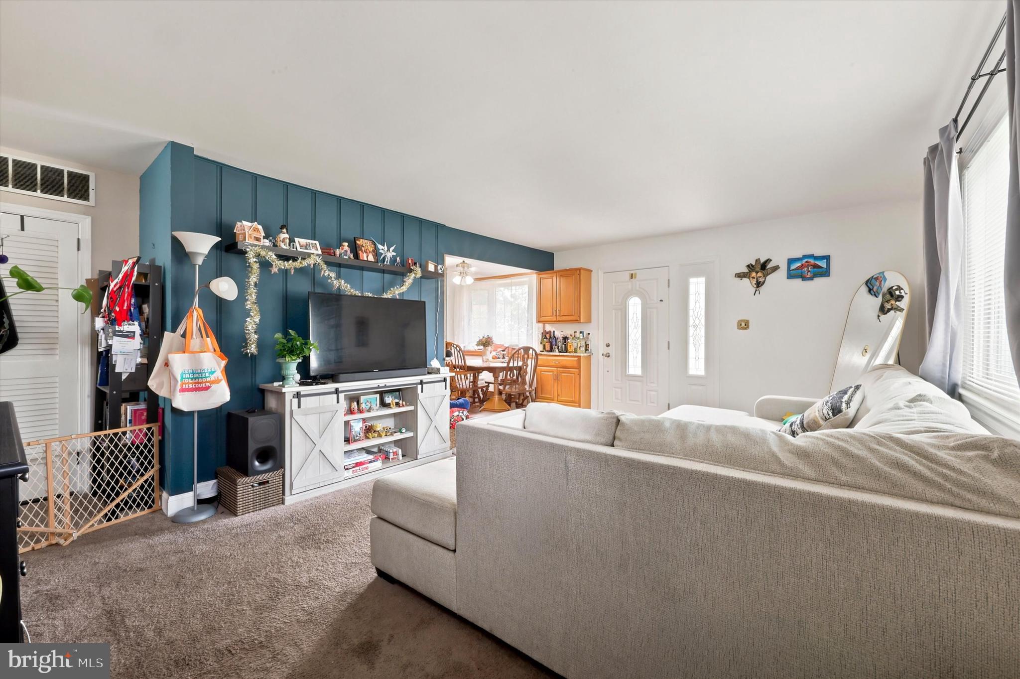 527 Lee Road Norwood, PA 19074 - Photo 7 of 15