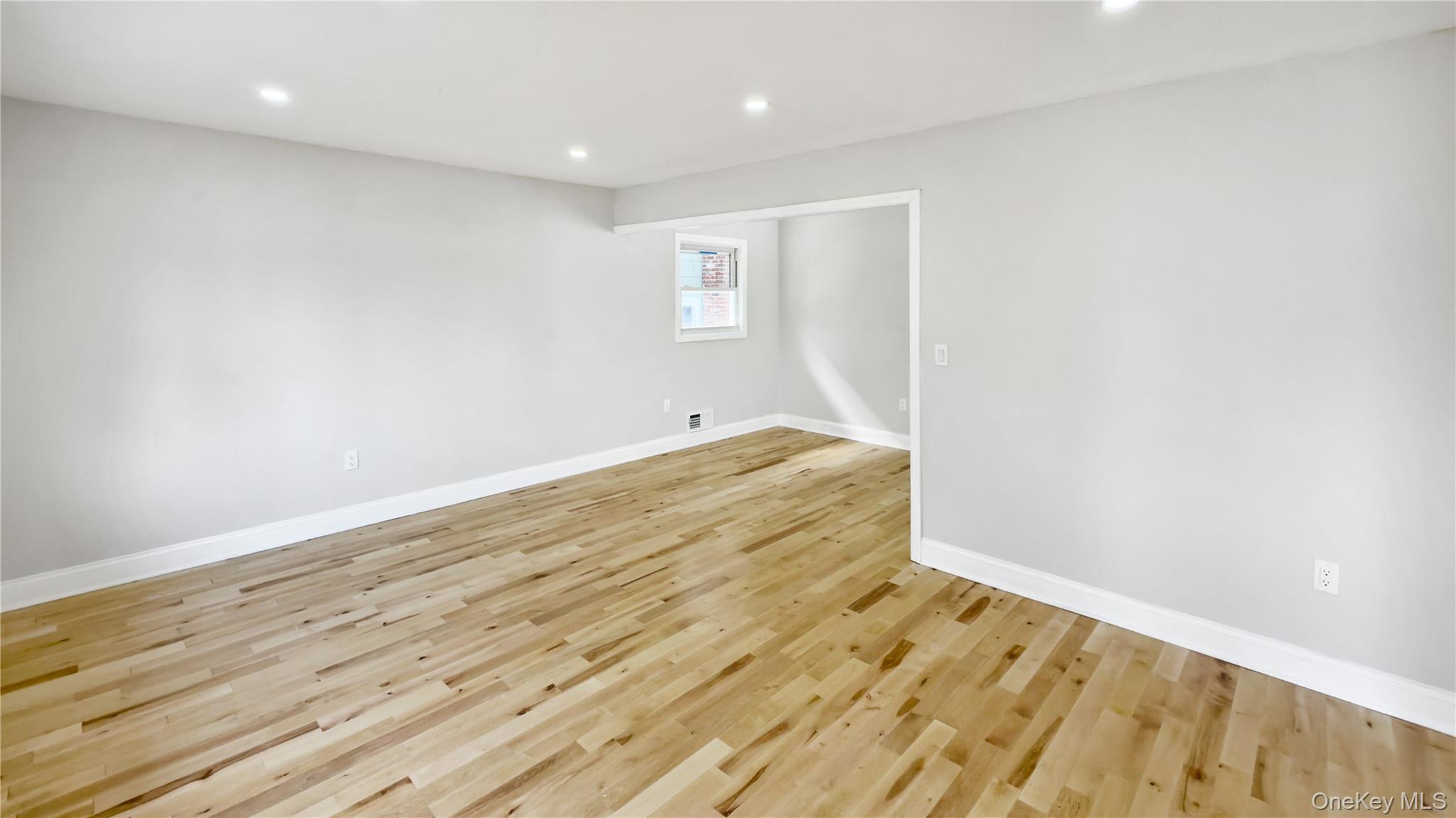 37 Decatur Street Roosevelt, NY 11575 - Photo 14 of 47