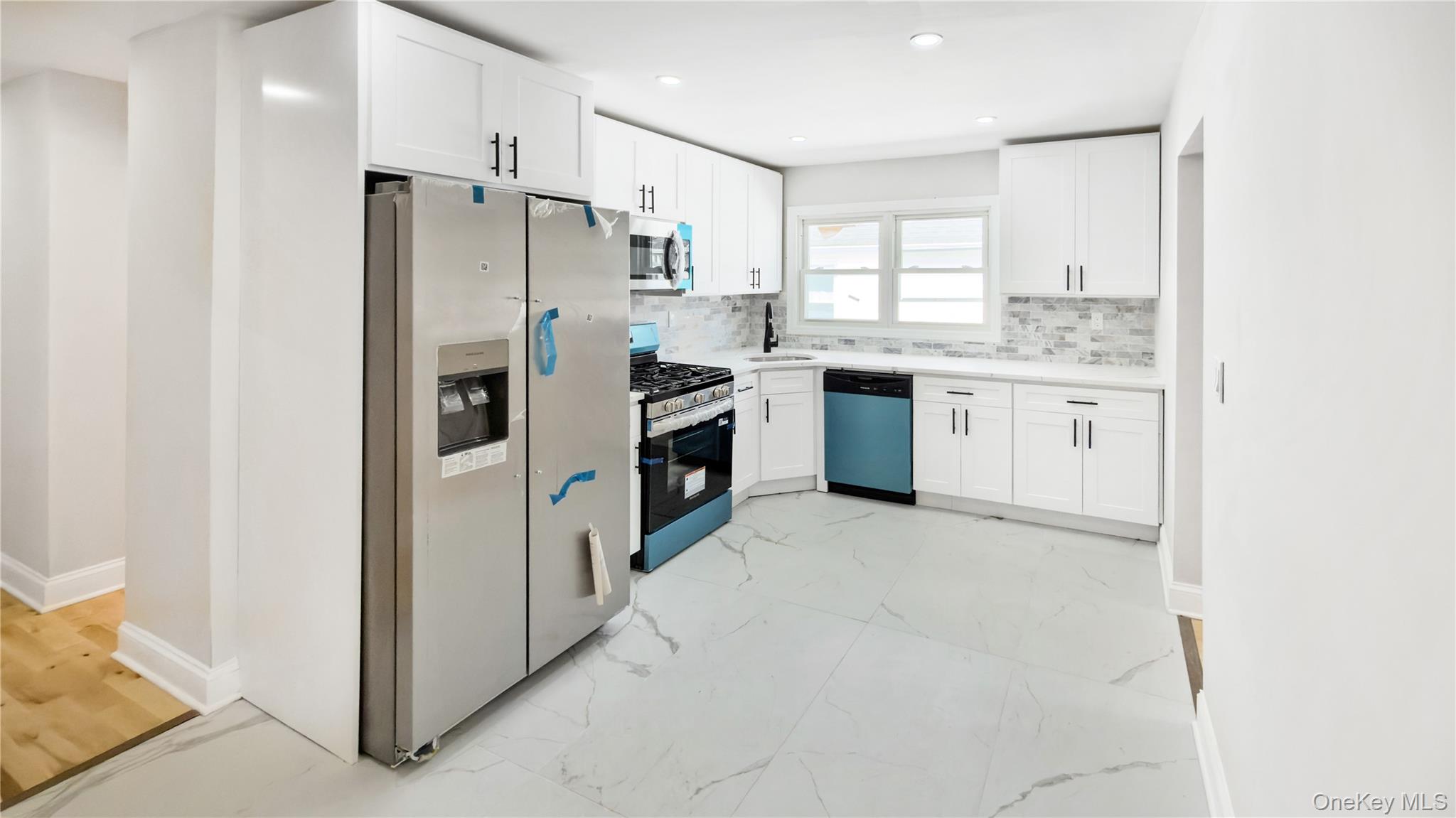 37 Decatur Street Roosevelt, NY 11575 - Photo 20 of 47