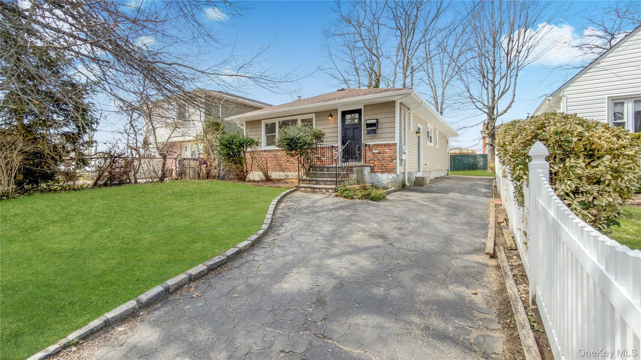 37 Decatur Street Roosevelt, NY 11575 - Photo 2 of 47