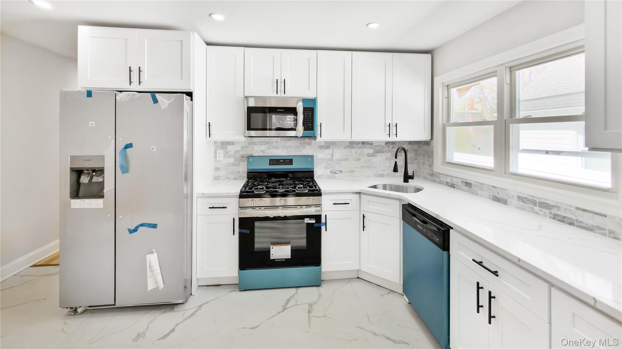 37 Decatur Street Roosevelt, NY 11575 - Photo 21 of 47