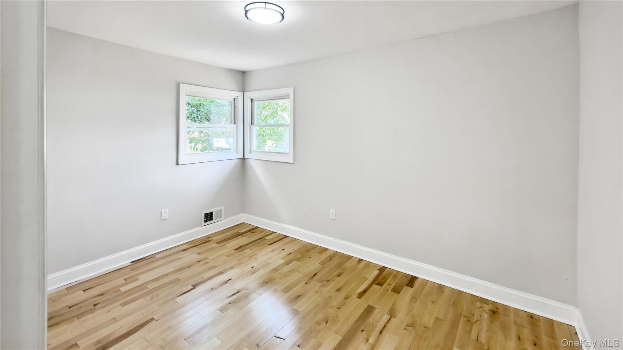 37 Decatur Street Roosevelt, NY 11575 - Photo 26 of 47