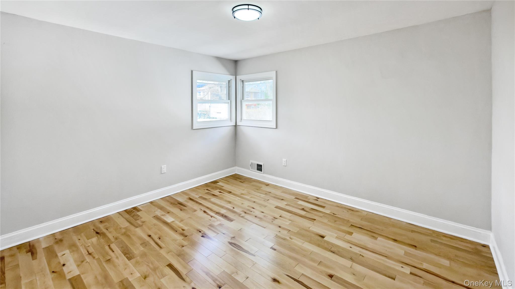 37 Decatur Street Roosevelt, NY 11575 - Photo 29 of 47