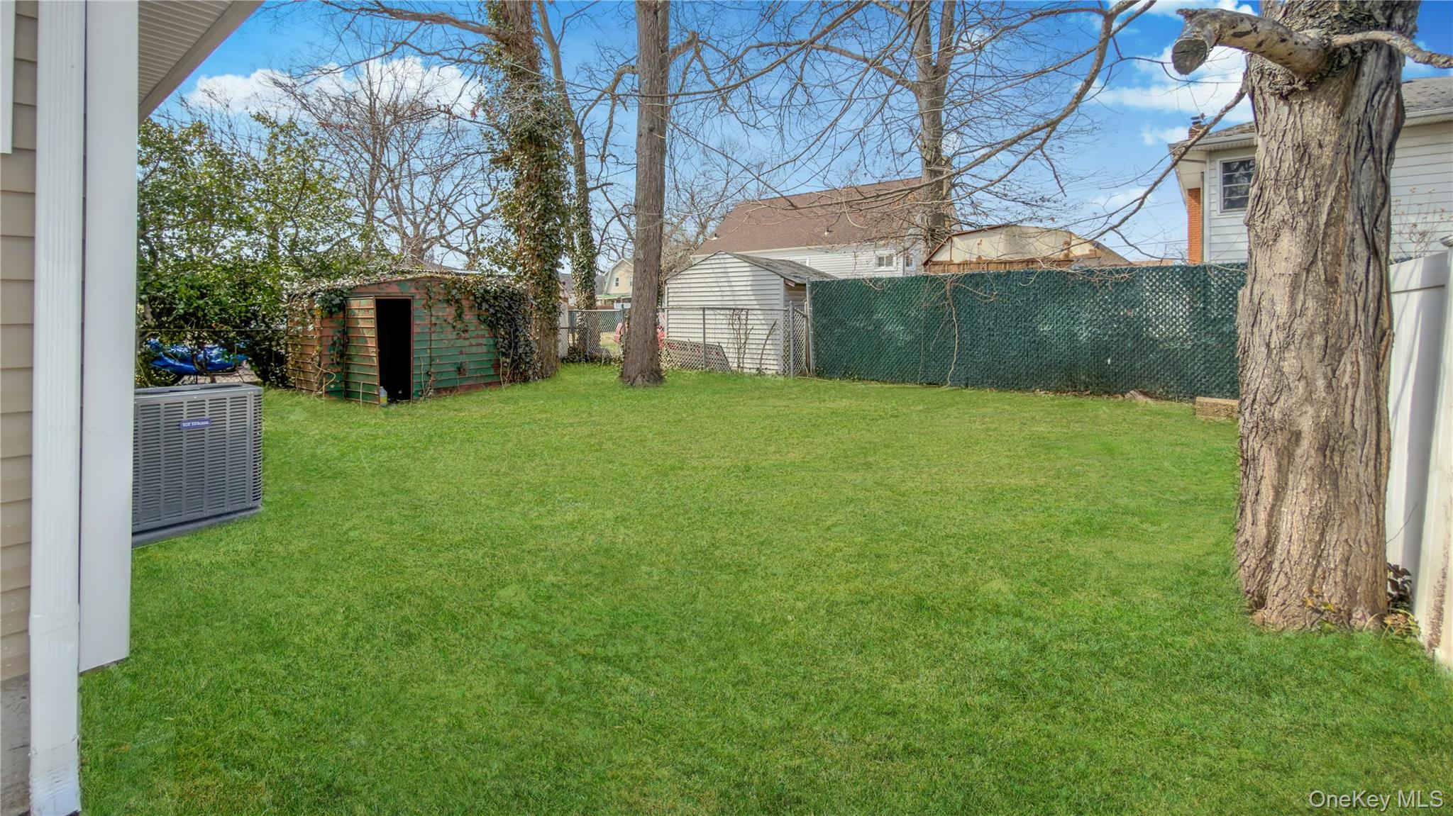 37 Decatur Street Roosevelt, NY 11575 - Photo 42 of 47