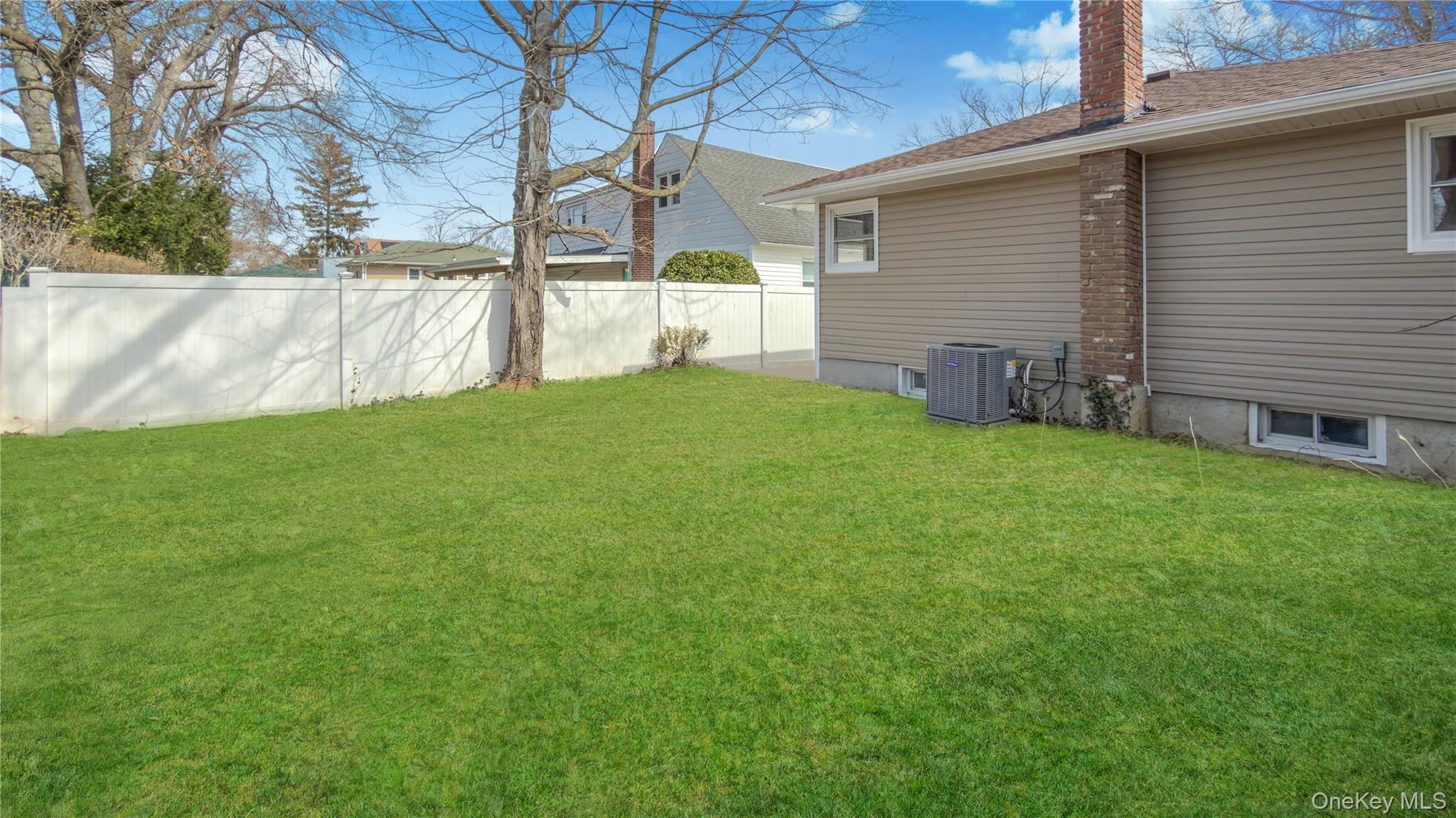 37 Decatur Street Roosevelt, NY 11575 - Photo 45 of 47