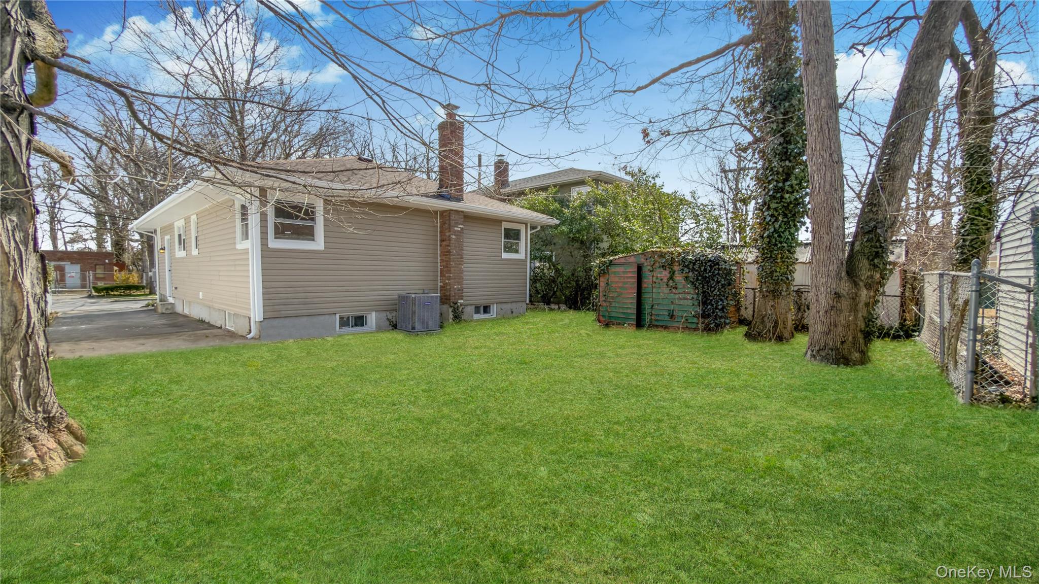 37 Decatur Street Roosevelt, NY 11575 - Photo 46 of 47