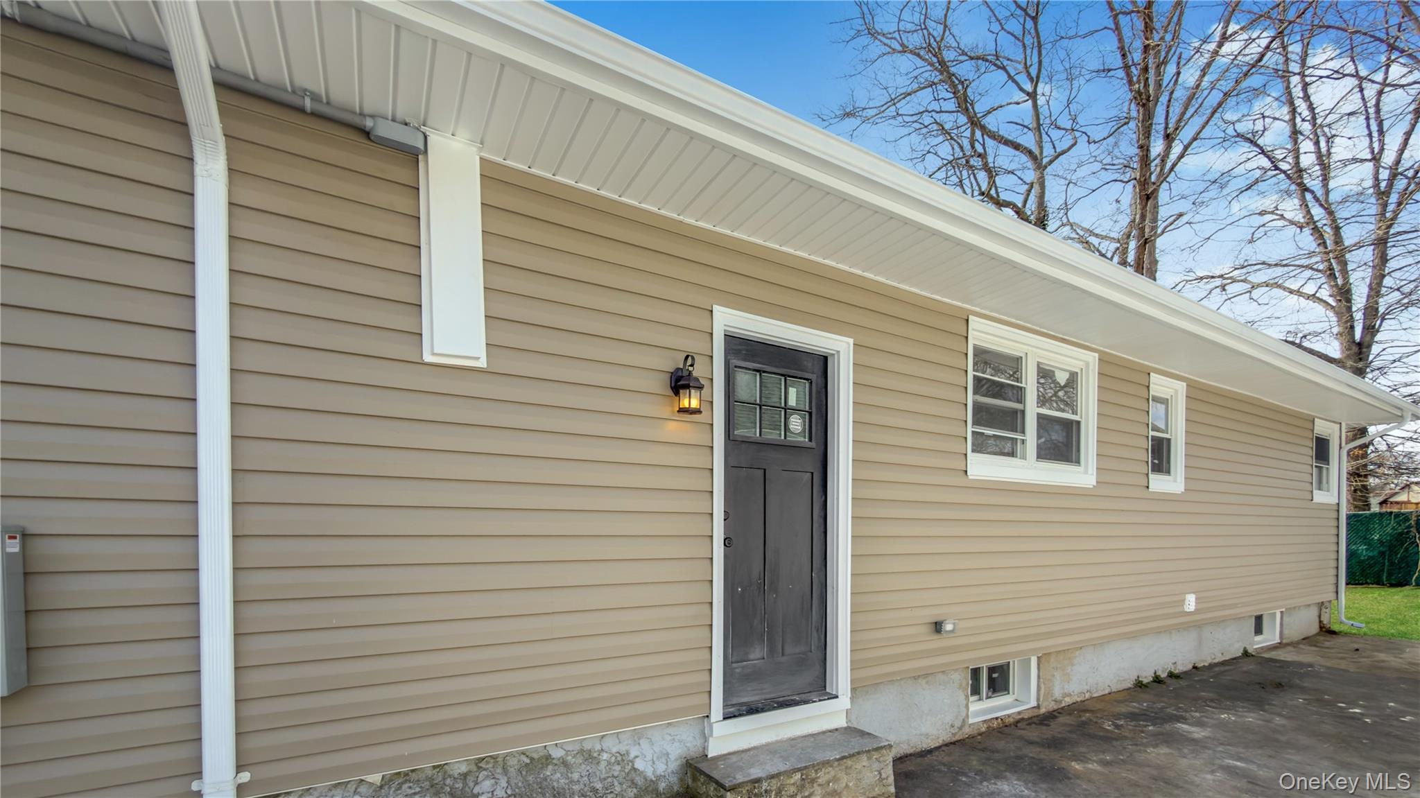 37 Decatur Street Roosevelt, NY 11575 - Photo 10 of 47