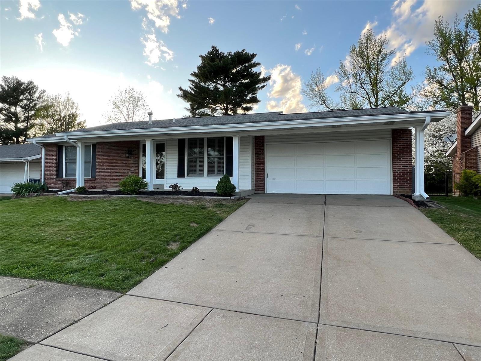 1017 Summer Tree Drive Ballwin, MO 63011 - Photo 1 of 19