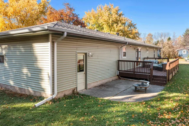 $359,900 | 30825 Belair Drive, Lindstrom, MN 55045