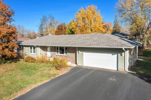 $359,900 | 30825 Belair Drive, Lindstrom, MN 55045