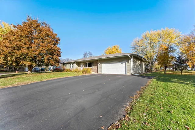 $359,900 | 30825 Belair Drive, Lindstrom, MN 55045