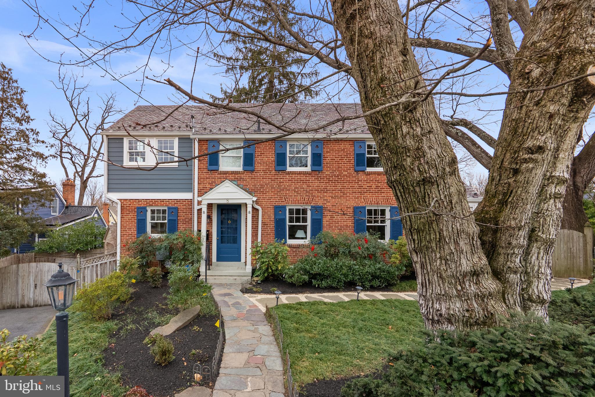 8 Springvale Lane Silver Spring, MD 20910 - Photo 2 of 48 Located on a cul-du-sac