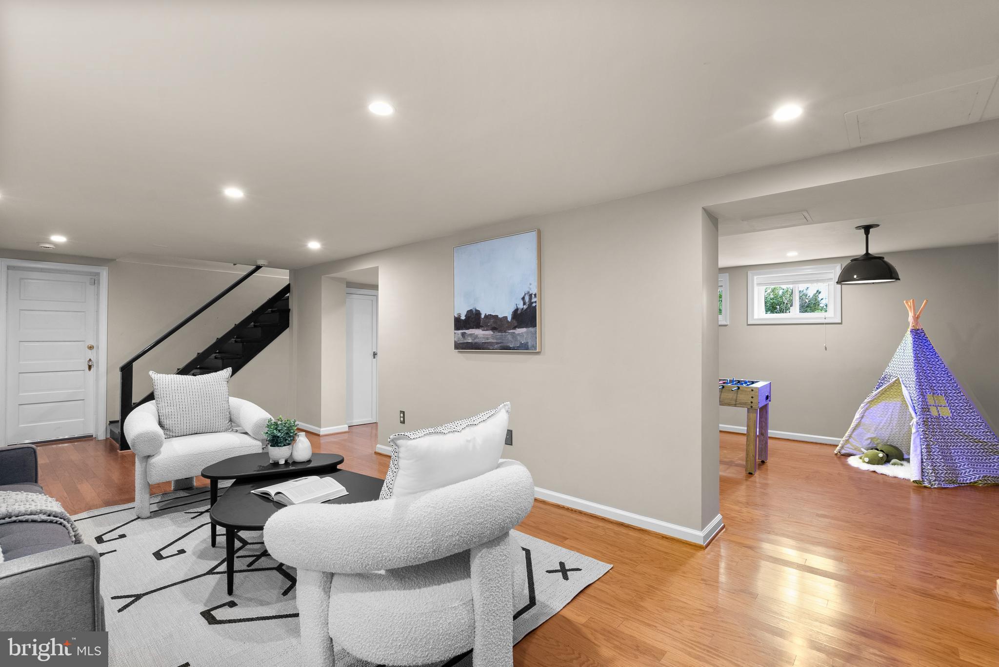 8 Springvale Lane Silver Spring, MD 20910 - Photo 37 of 48 Lower level family room/ game room area