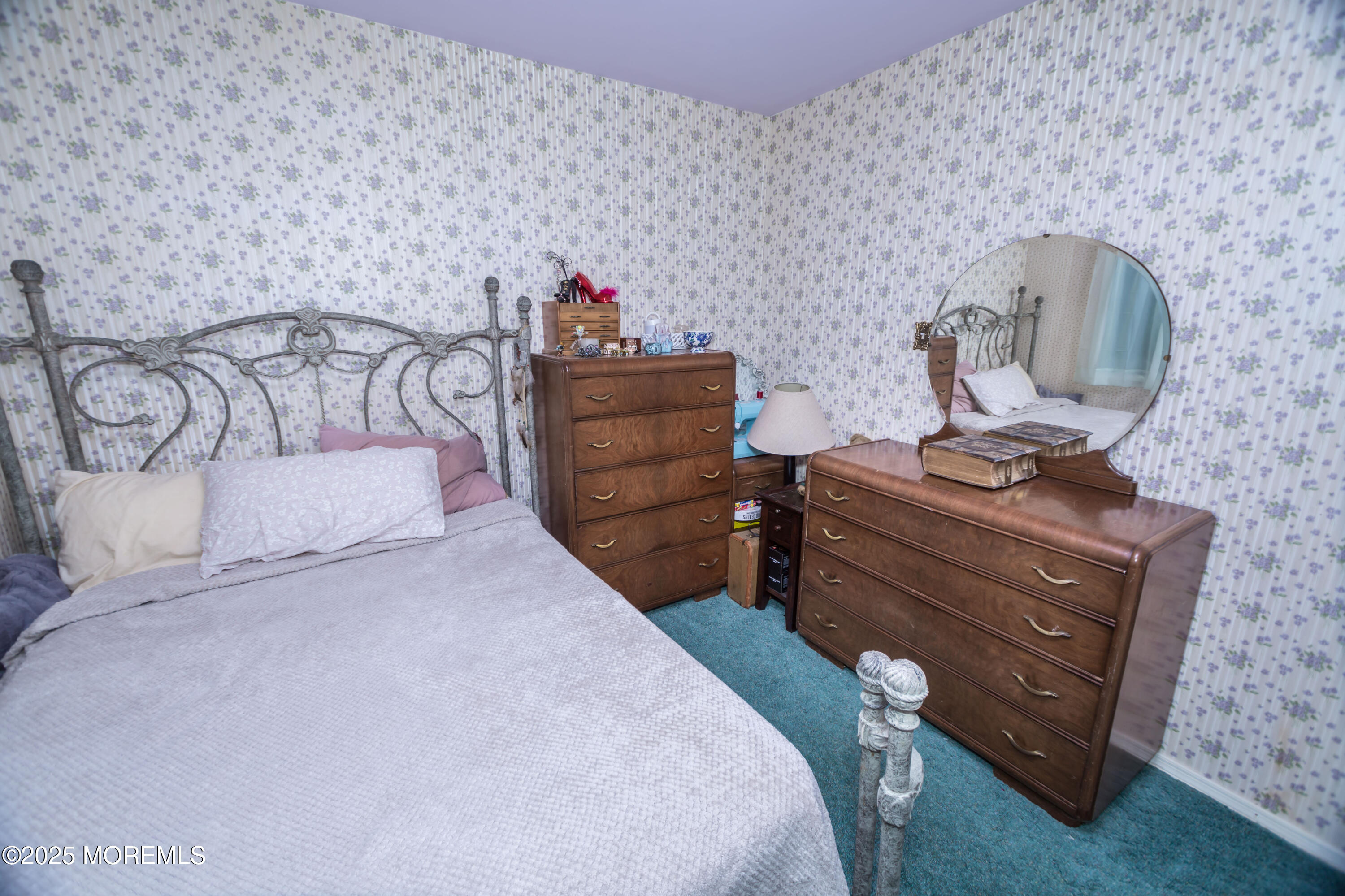 21 Birmingham Drive Jackson, NJ 08527 - Photo 18 of 27 a bedroom with a bed and a dresser