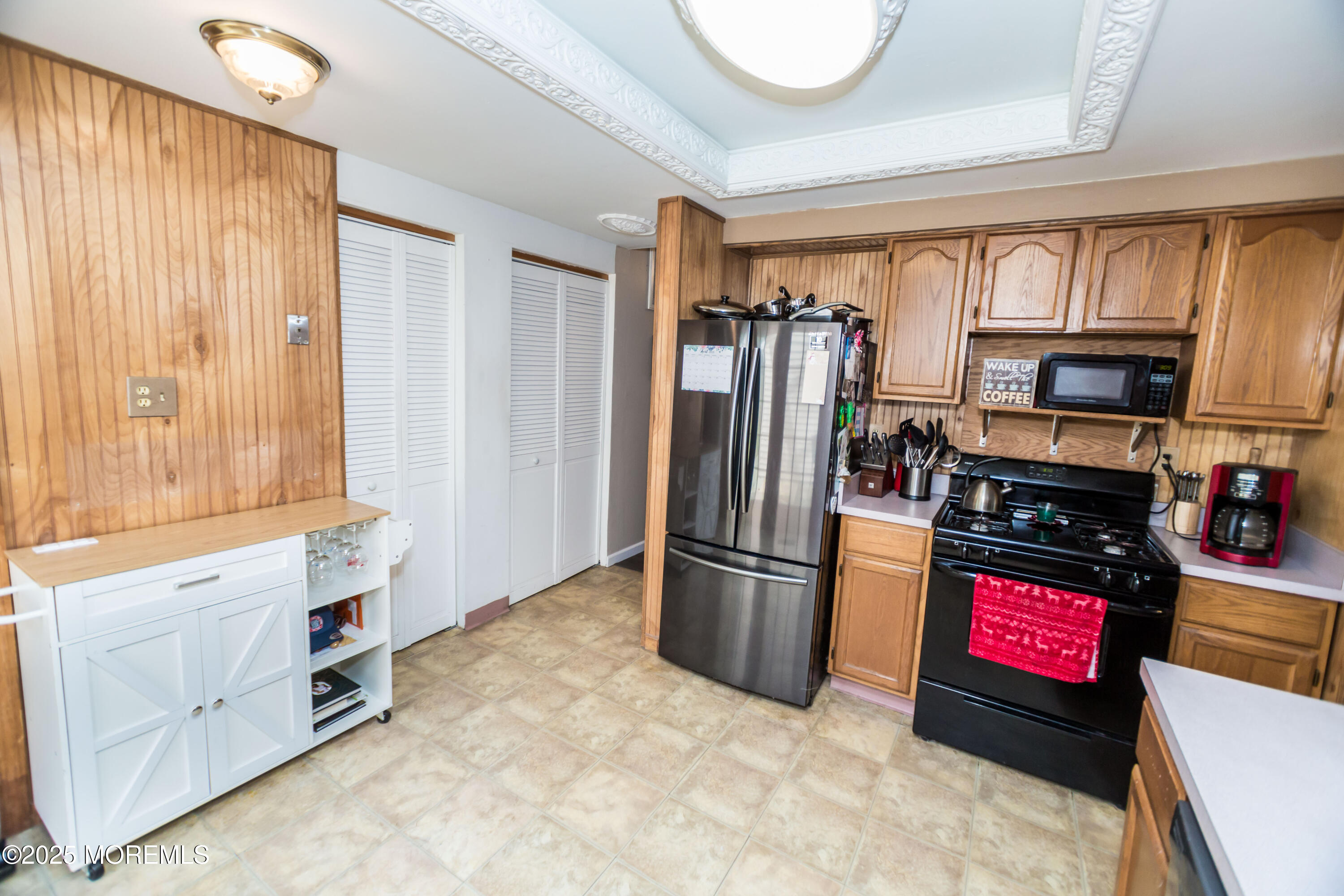 21 Birmingham Drive Jackson, NJ 08527 - Photo 10 of 27 a kitchen with stainless steel appliances granite countertop a refrigerator and a stove
